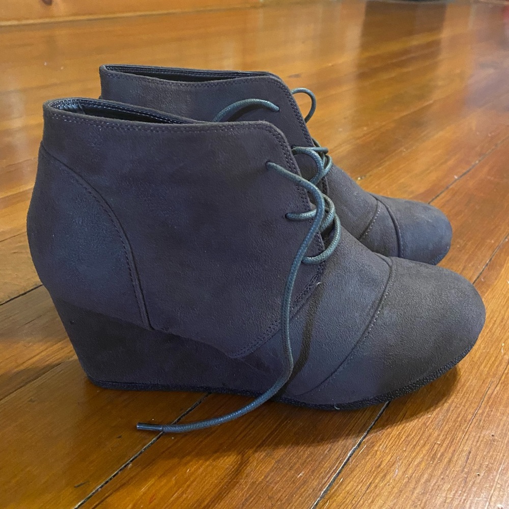 Gray Wedges Womens 10